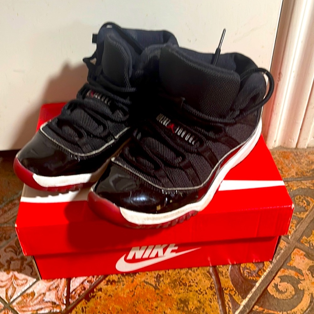 Jordan shoes- size 2Y
